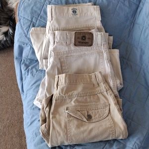Bundle Women's Khaki Shorts
